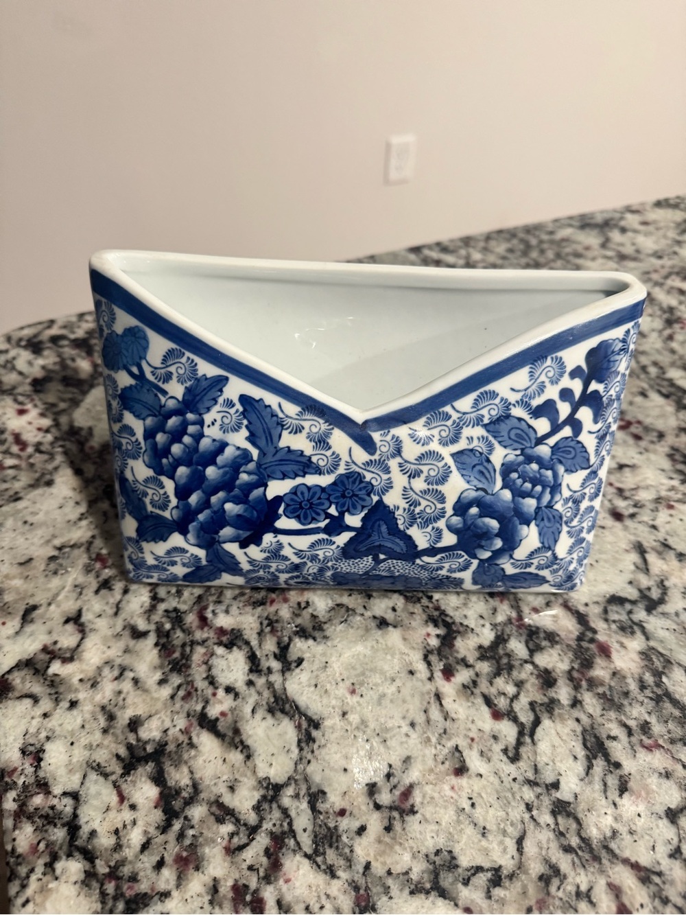 Chinoiserie Blue & White Floral Ceramic Envelope Wall Pocket Envelope Vase